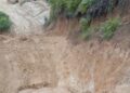 Jalan Akses Putus,Penambang Curhat Di Medsos