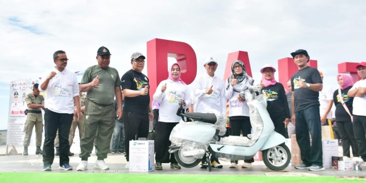 Pemenang Doorprize Sepeda Motor Dari BSG,Rusmi : Semoga BSG Lebih Maju