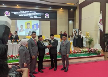 Beni Nento Jabat Ketua DPRD, Nasir Giasi Ketua Komisi