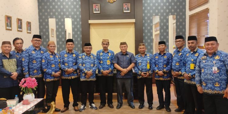 Dikenal Politisi Komunikatif, Camat Se Pohuwato Temui Ketua DPRD Periode 2024-2029