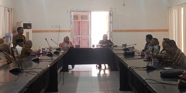 Pimpinan Tiga Perusahaan Pertambangan Di Pohuwato Tak Hadir Dalam RDP Umum Terkait Amdal,Ini Respon DPRD