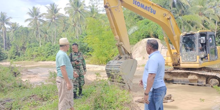 YR Team Kerahkan Alat Berat Normalisasi Bantaran Sungai Dengilo