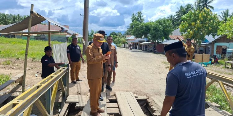 Lantai Jembatan Mulai Lapuk,Saipul Mbuinga Instruksikan Dinas PU : Segera Perbaiki