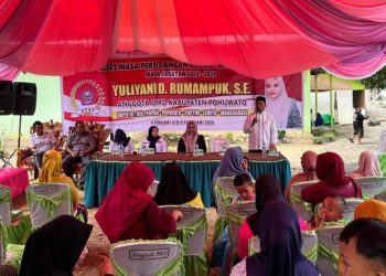 Reses Masa Sidang Ke Dua,Yuliyani Rumampuk Serap Aspirasi Warga Desa Tunas Harapan