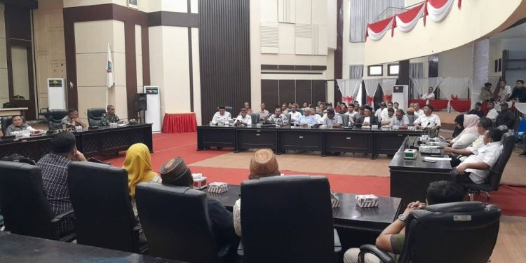 Delapan Yanjo Tegaskan,Alat Berat Dinas Pertanian Peruntukannya Untuk Masyarakat