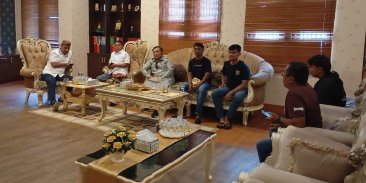 Ketua DPRD Pohuwato Terima Aduan Pemutusan Kontrak Karyawan Lokal PGM