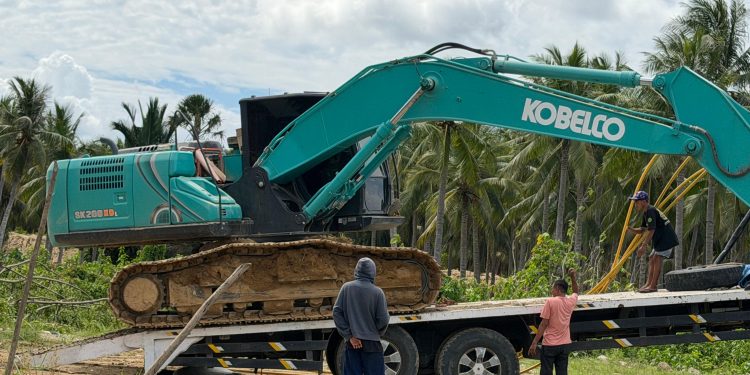 Polres Pohuwato Amankan Satu Unit Escavator Ditambang Marisa,Operator Melarikan Diri