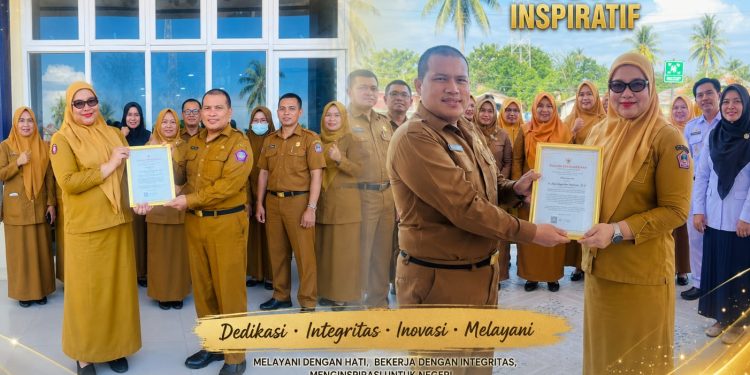 Bantu Pasien Kesulitan Ekonomi,Direktur Dan ASN RSBP Di Beri Penghargaan “ASN INSPIRATIF”,Rahmat Maaruf : Bisa Menjadi Keteladanan Bagi ASN Pohuwato