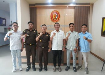 Tindaklanjut Aspirasi PGRI, Syarif Mbuinga Kunjungi Kejaksaan Marisa Bahas Program “Jaksa Jaga Guru”