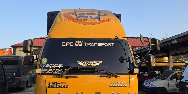 Polres Pohuwato Gagalkan Distribusi BBM Jenis Solar,Truk Mitsubishi Fighter Diamankan